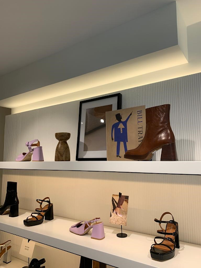 Jonak - Siège Magasin De Chaussures à Paris 02