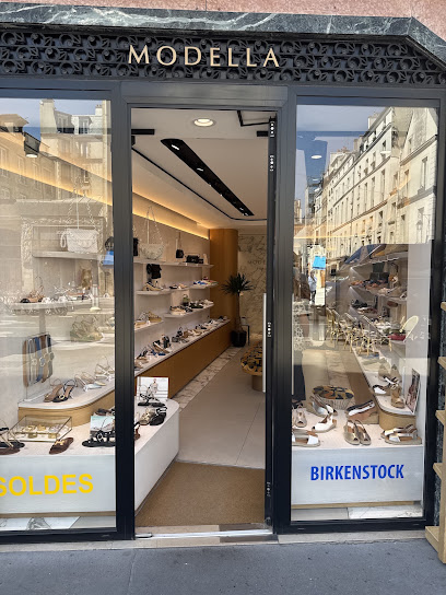 Modella Magasin De Chaussures à Paris 04