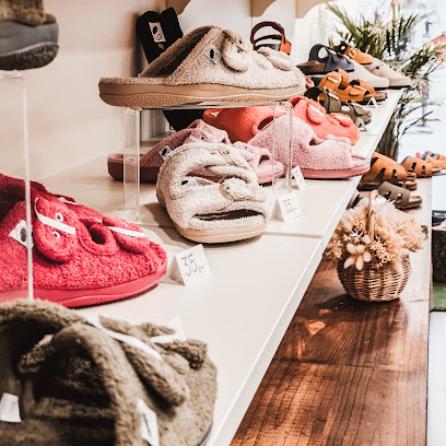 Chaussures Saperlipopette, Magasin De Chaussures à Istres