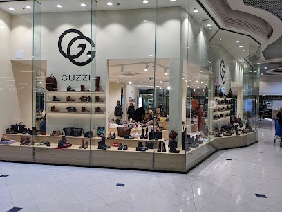 Guzzi, Magasin de Chaussures à Basse-Goulaine