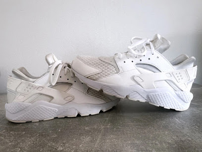 New Stride, Magasin De Chaussures à Meillon