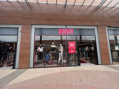 Naumy thiais, Magasin de Chaussures à Thiais
