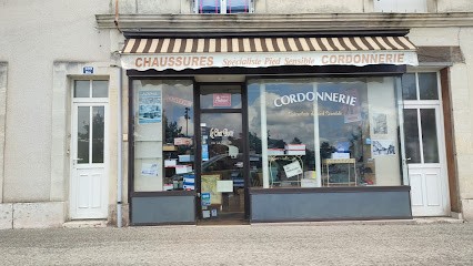 Le Chat Botté Magasin De Chaussures à Vendôme