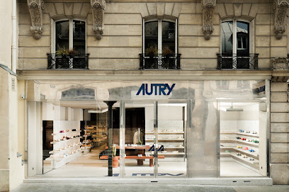 Autry Paris Le Marais Magasin De Chaussures à Paris 03