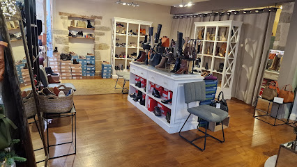 Maison N'9 Chausseur Magasin De Chaussures à Pont-l'Abbé